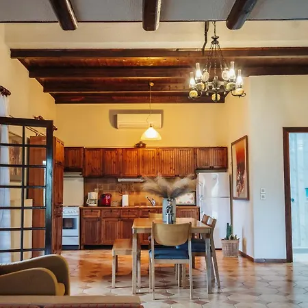 Dom wakacyjny The Tree House *