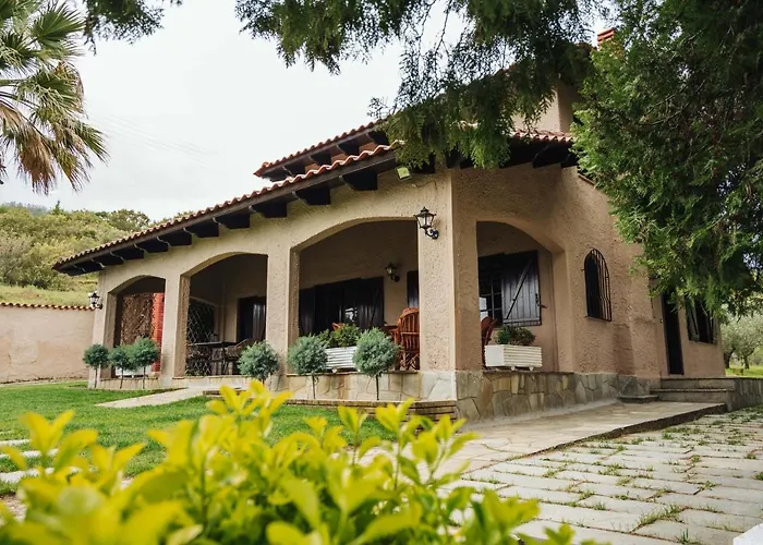 The Tree House * Agios Andreas (East Macedonia)