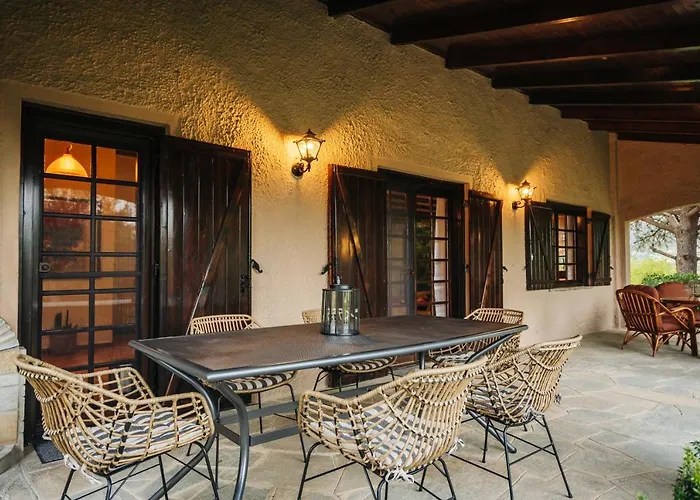 The Tree House 度假居 *